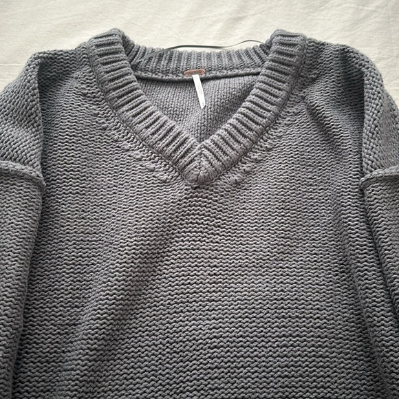 Free People Alli V-Neck - Picture 5 of 6